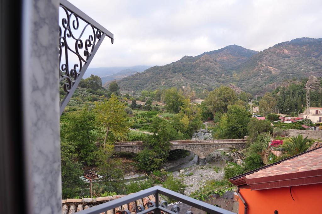 Casa Catena Francavilla di Sicilia Szoba fotó